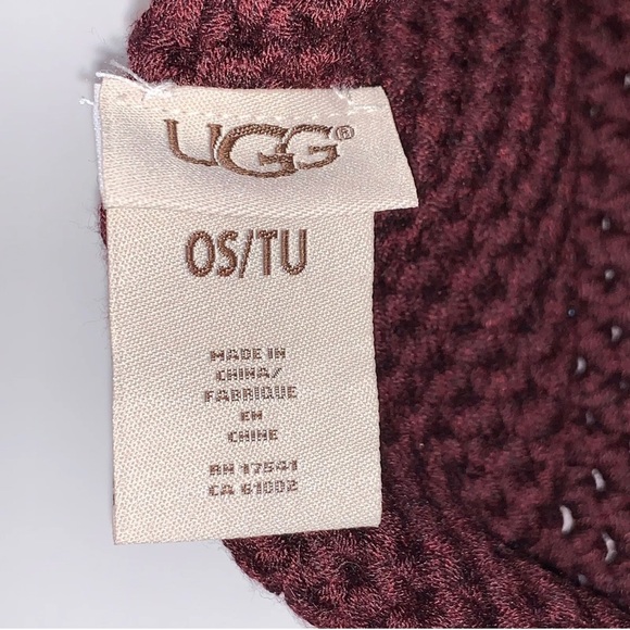 NWT UGG Yarn Pompom Knit Beanie IN PORT (O/S) - Picture 4 of 9